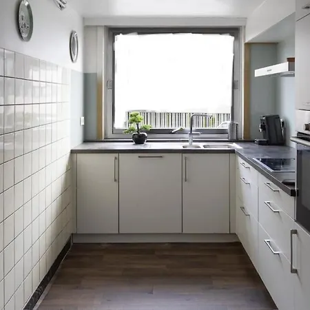 2br And 1lr Apt, Only 15mins To Gravensteen Castle Ghent