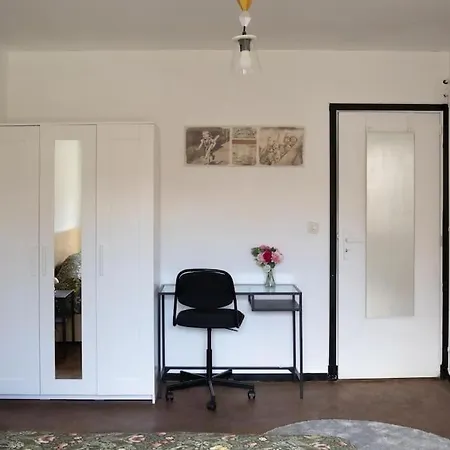 2br And 1lr Apt, Only 15mins To Gravensteen Castle Ghent